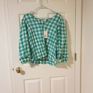 Puff sleeve crop top